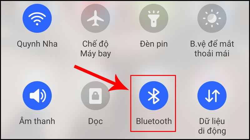 Kéo thanh thông báo để bật và tắt Bluetooth
